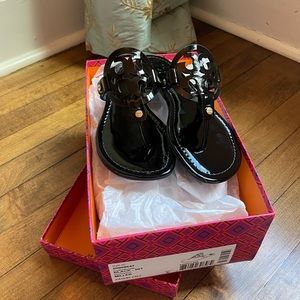 New in Box Tory Burch Miller Sandals in Black/Patent Calf; size 6